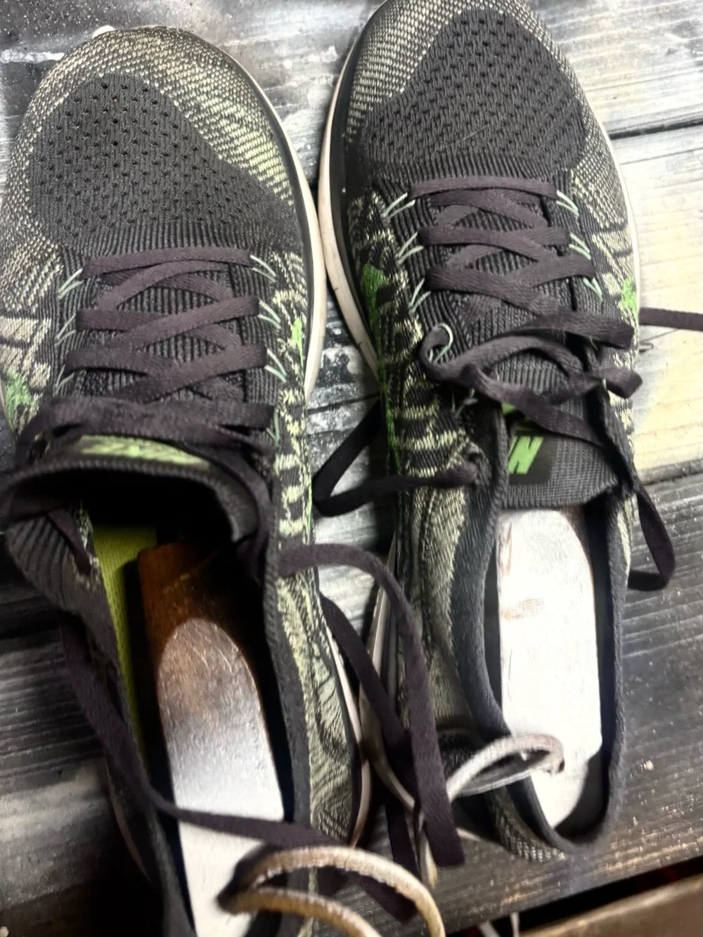 Nike Black and Neon Green Flyknit Running Shoes size 10